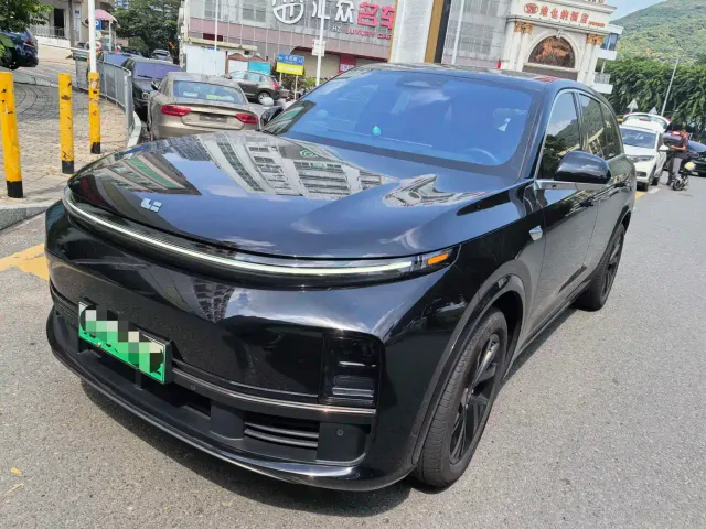 Фотография автомобиля — Li Auto L7