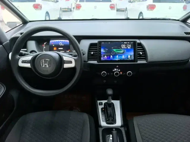 Honda Fit — Фото автомобиля 9