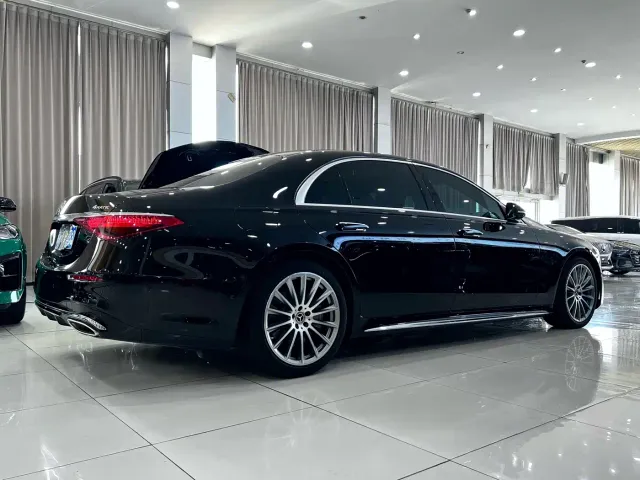 Mercedes-Benz S-Class — Фото автомобиля 4