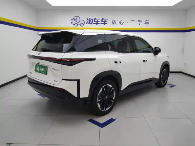 Toyota BoZhi 3X — Фото автомобиля 3