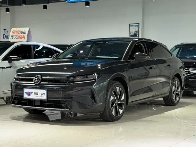 Фотография автомобиля — Volkswagen Sagitar