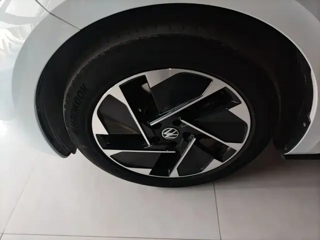 Volkswagen ID.3 — Фото автомобиля 22