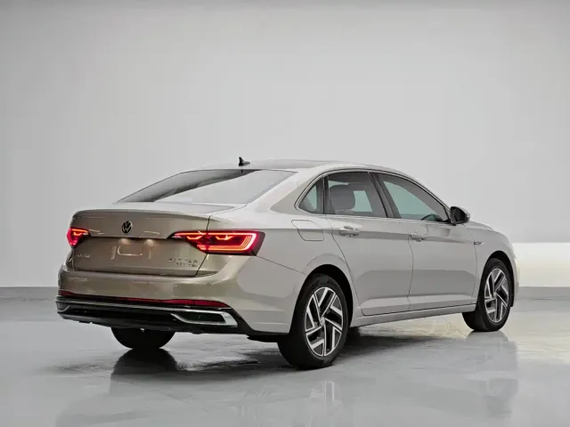 Volkswagen Sagitar — Фото автомобиля 5