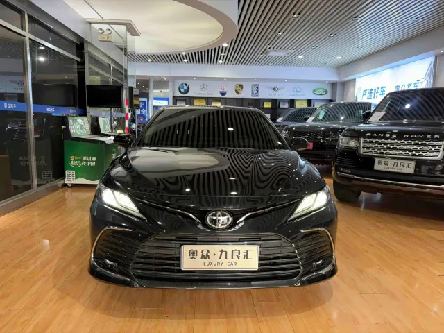 Toyota Camry — Фото автомобиля 3