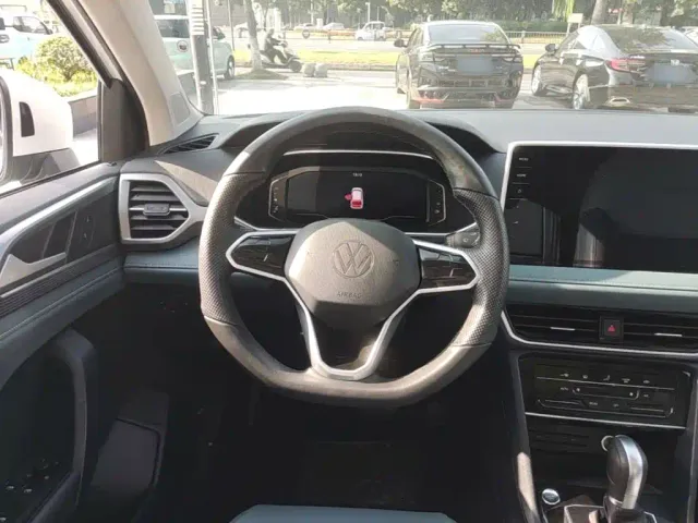 Volkswagen Tharu — Фото автомобиля 10