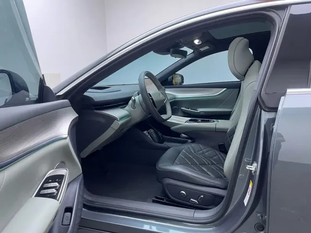 Changan Qiyuan A07 — Фото автомобиля 11
