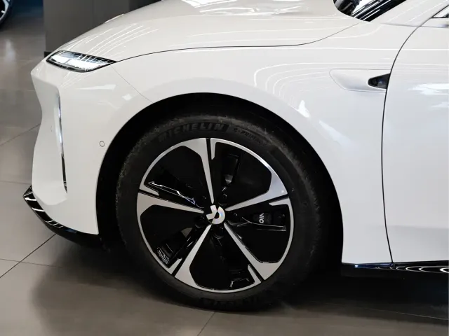 Nio ET5 Touring — Фото автомобиля 5