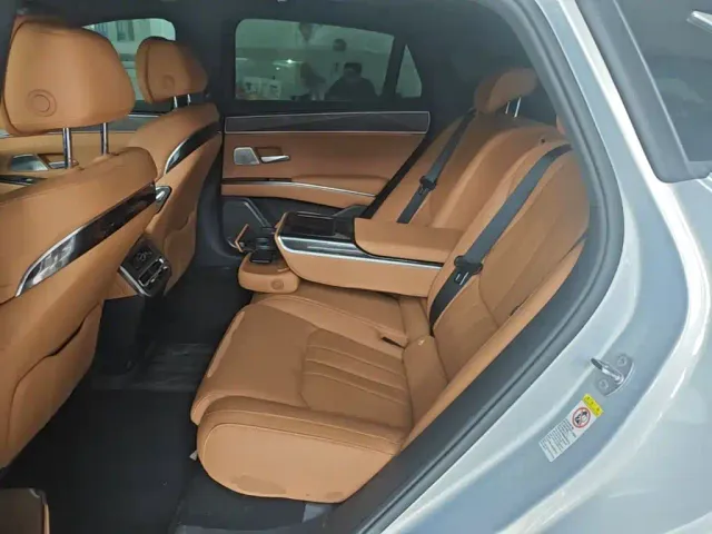 BYD Han L — Фото автомобиля 16