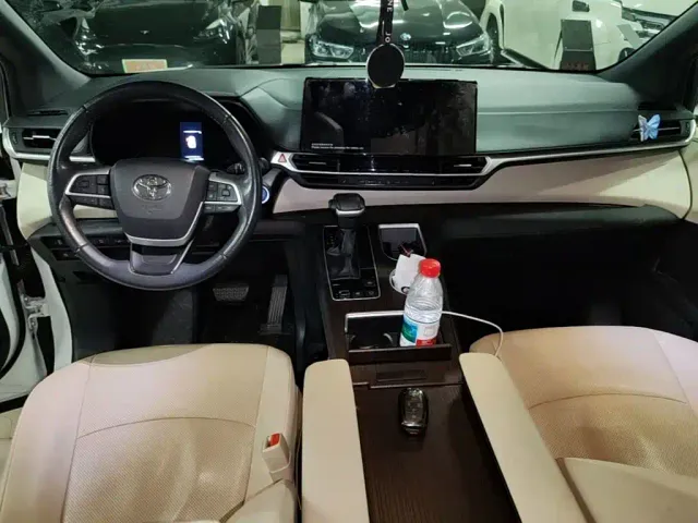 Toyota Granvia — Фото автомобиля 9