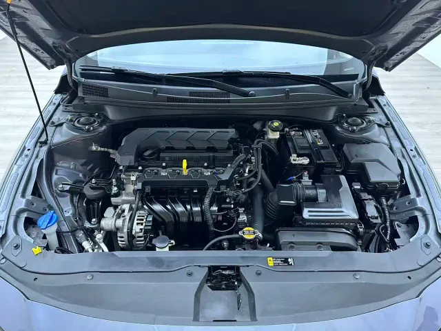 Hyundai Elantra — Фото автомобиля 20