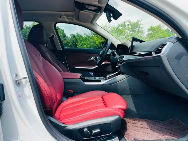 BMW i3 — Фото автомобиля 10