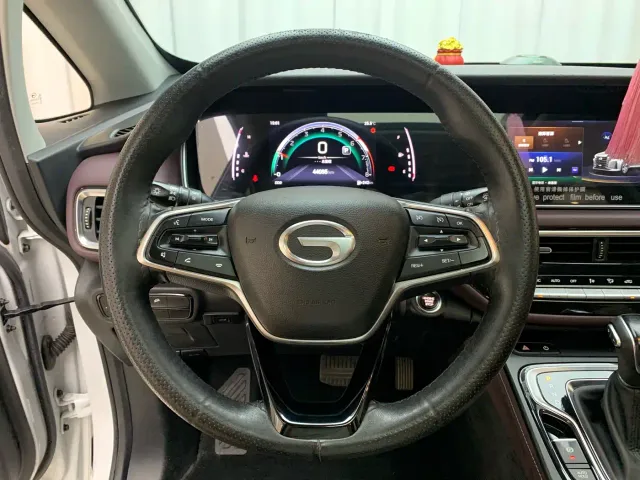 GAC Trumpchi M6 — Фото автомобиля 13