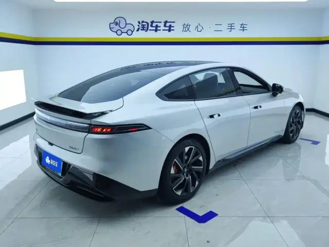 Dongfeng eπ 007 — Фото автомобиля 3