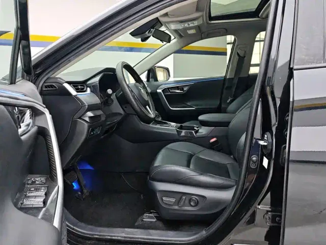 Toyota Wildlander — Фото автомобиля 9