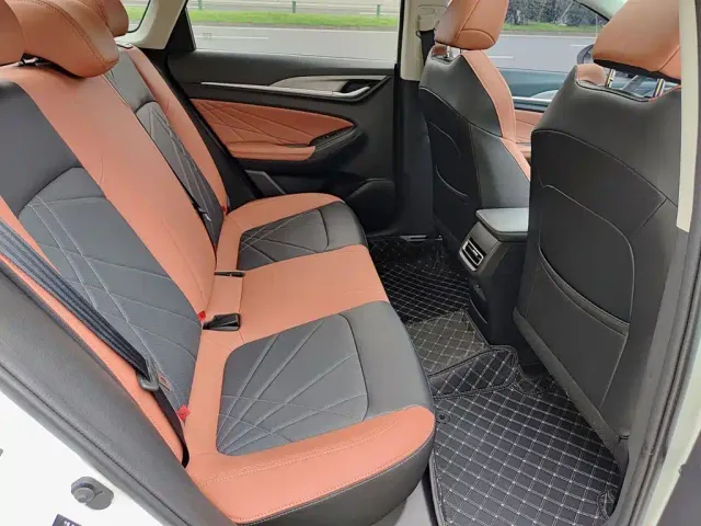 Changan Eado — Фото автомобиля 11
