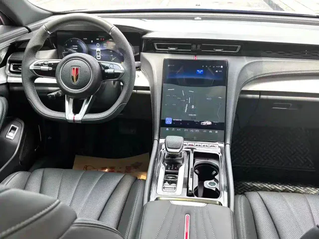 Hongqi H5 — Фото автомобиля 5