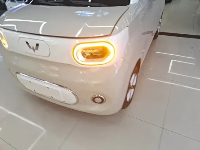 Wuling Hongguang Mini EV — Фото автомобиля 23