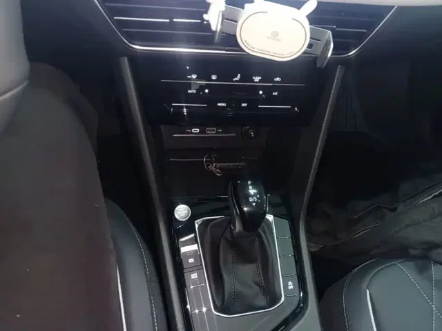 Volkswagen Tiguan L — Фото автомобиля 13