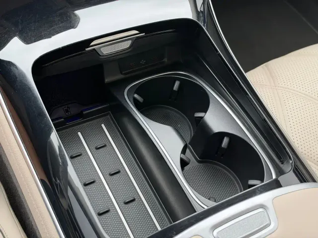 Mercedes-Benz Maybach S-Class — Фото автомобиля 12