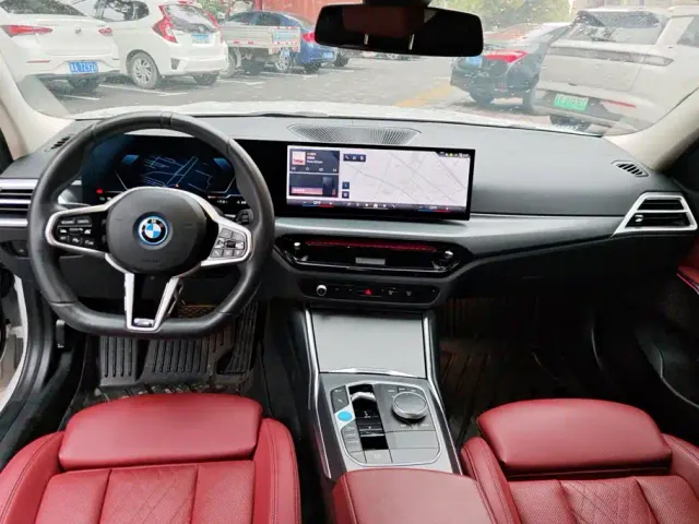 BMW i3 — Фото автомобиля 12