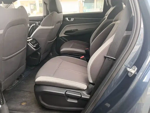 Wuling Victory — Фото автомобиля 16