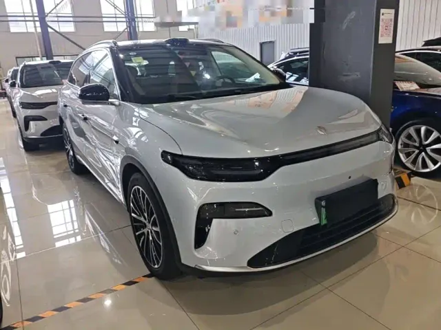 Leapmotor C11 — Фото автомобиля 3