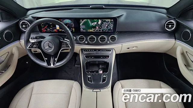 Mercedes-Benz E-Class — Фото автомобиля 7