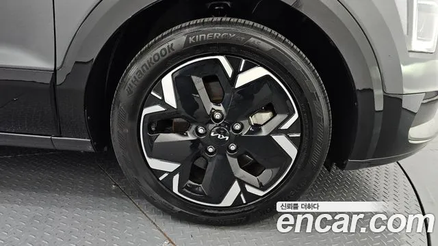 Kia Niro Niro (New) — Фото автомобиля 21