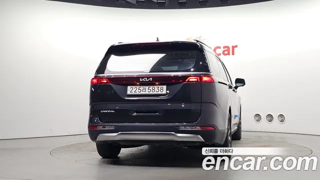 Kia Carnival 4th Gen — Фото автомобиля 4