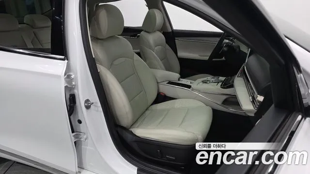 Hyundai Grandeur (New) Hybrid — Фото автомобиля 16