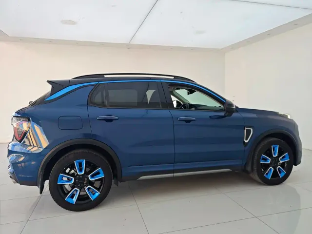 Lynk & Co 01 — Фото автомобиля 19
