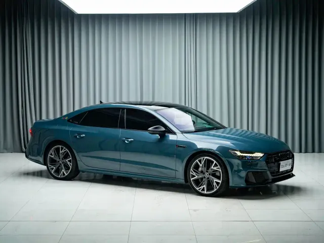 Audi A7L — Фото автомобиля 3