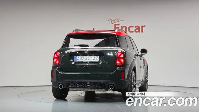 MINI Countryman — Фото автомобиля 3
