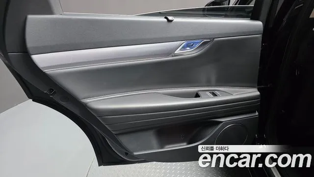 Genesis G80 RG3 — Фото автомобиля 14