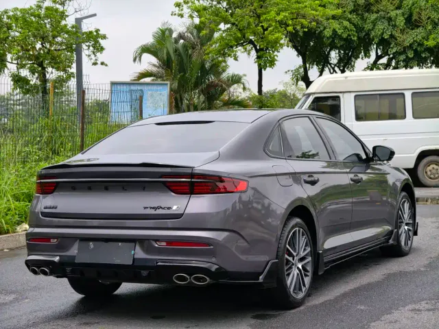 Geely Xingrui — Фото автомобиля 8