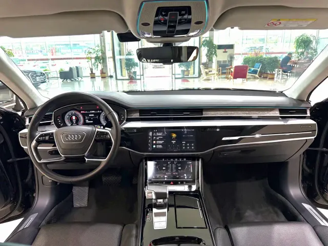 Audi A8 — Фото автомобиля 4