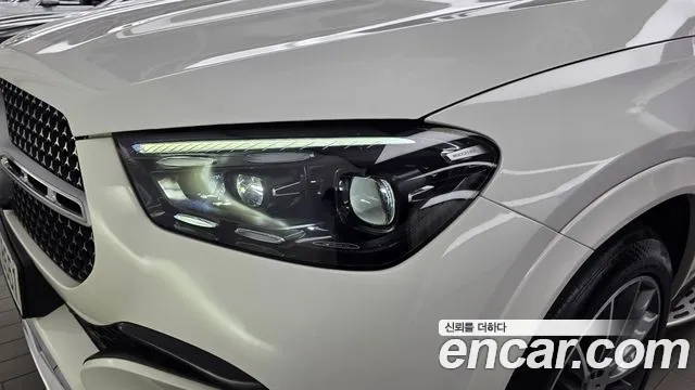 Mercedes-Benz GLE-Class — Фото автомобиля 21