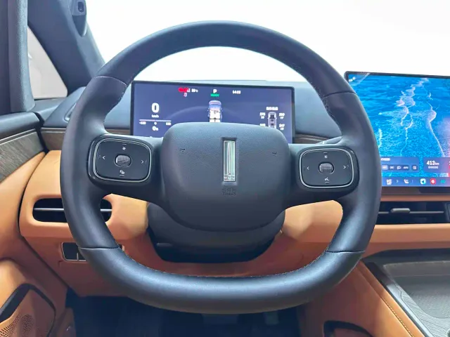 Wey Alpine — Фото автомобиля 12