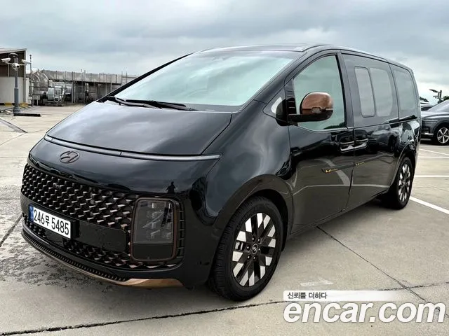 Hyundai Staria Staria Lounge 9 мест — Фото автомобиля 2