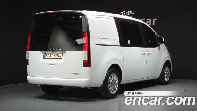 Hyundai Staria Staria Карго 5 мест — Фото автомобиля 2