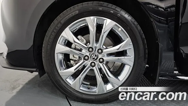 Toyota Sienna — Фото автомобиля 5