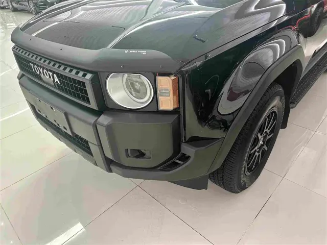 Toyota Prado — Фото автомобиля 4