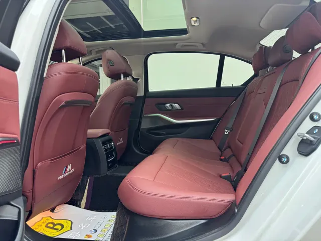 BMW 3 Series — Фото автомобиля 8