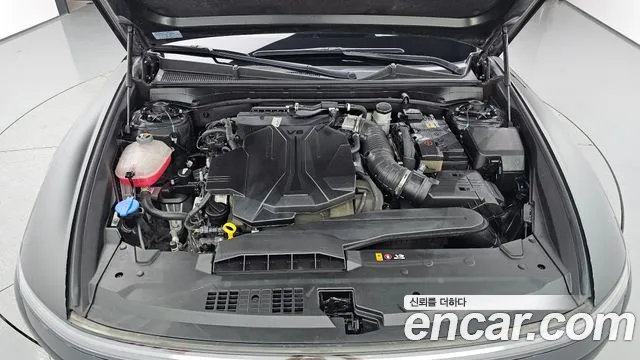 Hyundai Grandeur GN7 — Фото автомобиля 9