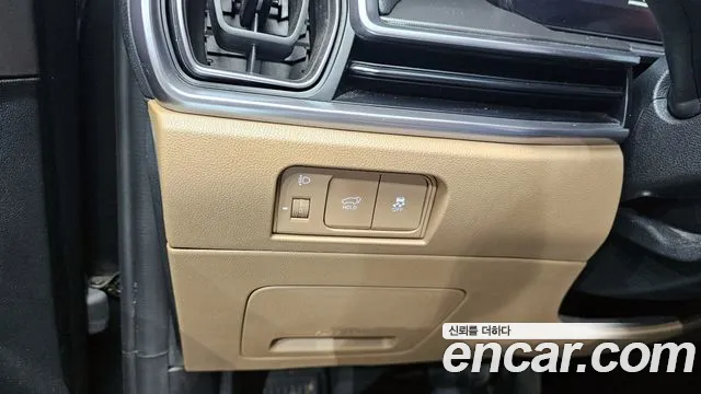 Kia Sorento Новый Sorento 4 поколение Бензин 2.5T 2WD — Фото автомобиля 17