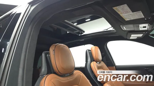 Lincoln Aviator 2nd Gen — Фото автомобиля 16
