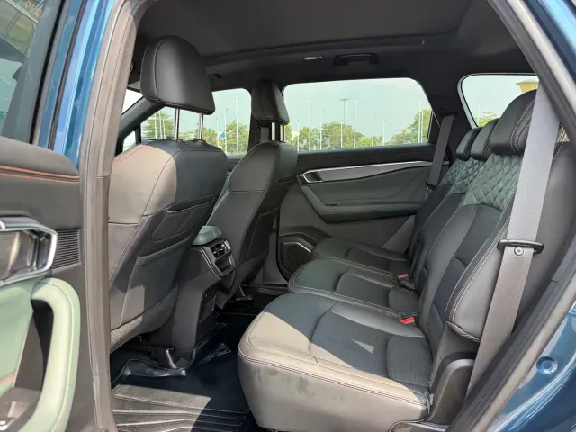Geely Haoyue L — Фото автомобиля 9