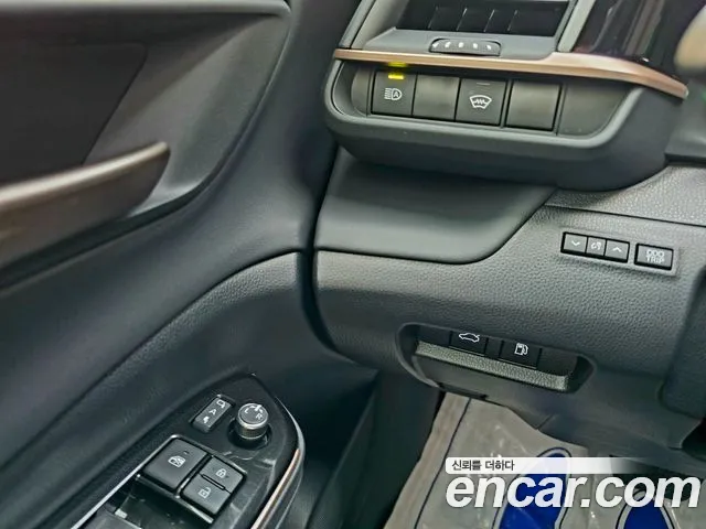 Toyota Crown — Фото автомобиля 12