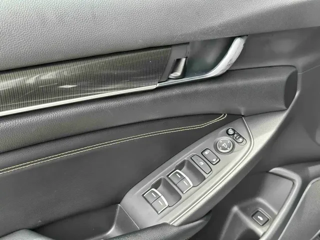 Honda Accord — Фото автомобиля 9