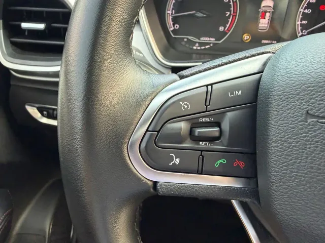 Geely Binyue — Фото автомобиля 11